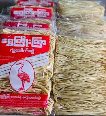 Shwe Gyo Gar Noodle Flat (300 g)